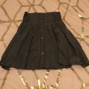 Dark gray skirt with elastic and buttons